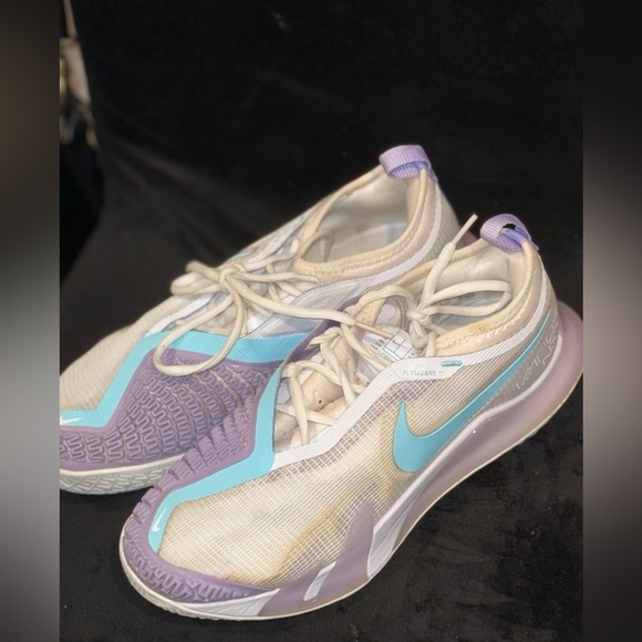 Nike Purple and Blue Athletic Shoes with Iridescent Design - Picture 3 of 12